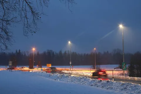 Na avtocestnih priključkih znova deluje razsvetljava. / Foto: Gorazd Kavčič / Foto: 