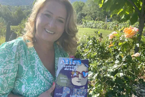 Urednica Zvezdne Beletrine Anita Dernovšek / Foto: osebni arhiv / Foto: 