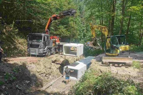 Obnova ceste proti Stari Oselici / Foto: arhiv občine