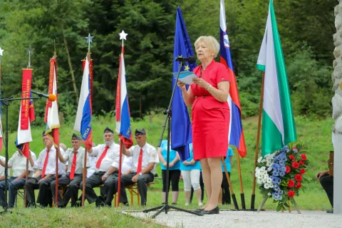 Slavnostna govornica Mirjam Jan - Blažić, predsednica Pokrajinskega sveta Zveze borcev za vrednote NOB Gorenjske / Foto: Tina Dokl