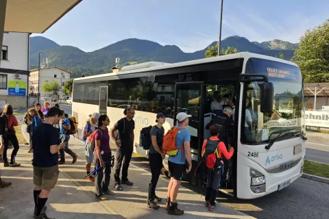 Čeprav ima javni potniški promet še veliko izzivov, pa se v zadnjem času stanje izboljšuje./ Foto: Manca Ogrin