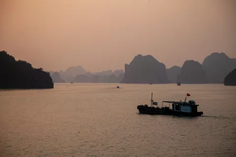 Ha Long Bay, Vietnam / Foto: Aleš Senožetnik