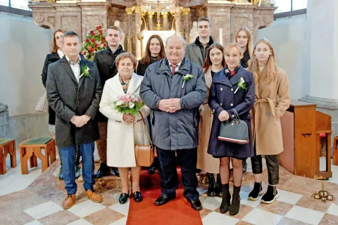 Zakonca Slavka in Ivan Štular sta zlato poroko praznovala v krogu družine. / Foto: osebni arhiv zlatoporočencev / Foto: 