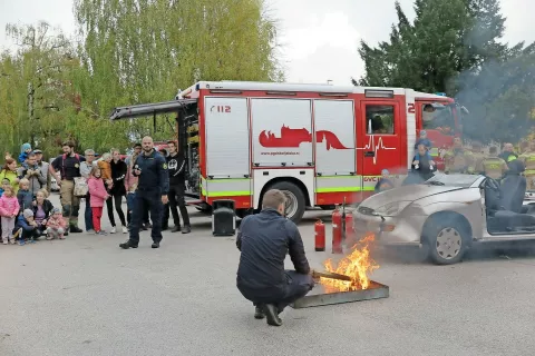 Prikaz eksplozije in gašenja je bil zanimiv in poučen. / Foto: 