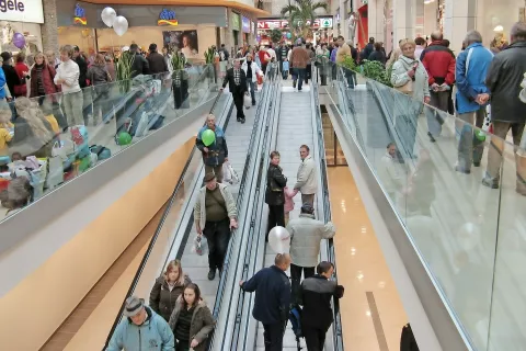 Zdravstvena slika Gorenjske je posledica staranja prebivalstva in sodobnega načina življenja. / hrani Fototeka Gorenjskega muzeja / Foto: 