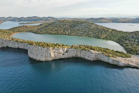 Slano jezero Mir iz zraka / Foto: 