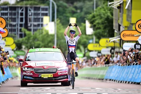 Matej Mohorič ob prihodu v cilj sedme etape ni skrival čustev. Po največji zmagi v karieri je bil presrečen. / Foto: A.S.O./Pauline Ballet / Foto: 