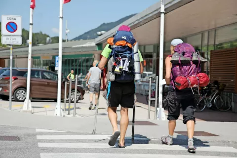 Turizem se prebuja, ob tem pa se tako turistične agencije kot destinacije trudijo, da bi turistom olajšale potovanja. / Foto: Gorazd Kavčič / Foto: 