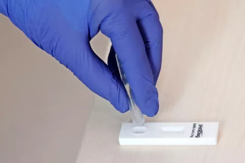 Včeraj so opravili kar 39.443 hitrih antigenskih testov. / Foto: Gorazd Kavčič / Foto: 