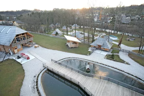 Slovenia Eco resort v Godiču vse od odprtja bije boj z inšpektorji in sodišči. / Foto: Gorazd Kavčič / Foto: 