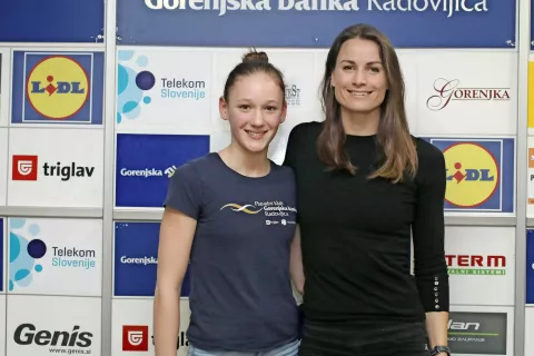 Mojca Marčun in Sara Isaković, dobitnica srebrne olimpijske medalje / Foto: Gorazd Kavčič / Foto: 