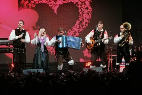 Polka Ljubezen je lepa ansambla Viharnik je na živahnem večeru z Radiem Gorenc osvojila naziv naj polka Gorenca 2019. / Foto: 