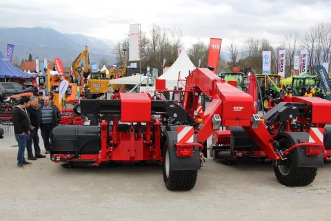 Na sejmu bo tudi tokrat velika ponudba kmetijske mehanizacije. (Slika je z lanskega sejma.) / Foto: Cveto Zaplotnik