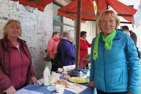 Članice Dru&scaron;tva za osteoporozo Kranj na čelu s predsednico Mileno Zupin so organizirale Osteotlon. / Foto: Vilma Stanovnik
